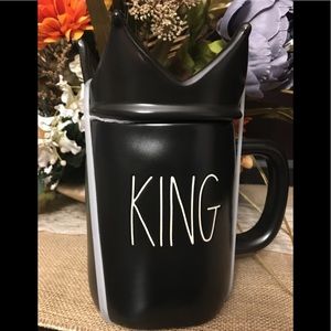 Rae Dunn King Mug With Crown Topper - Matte Black